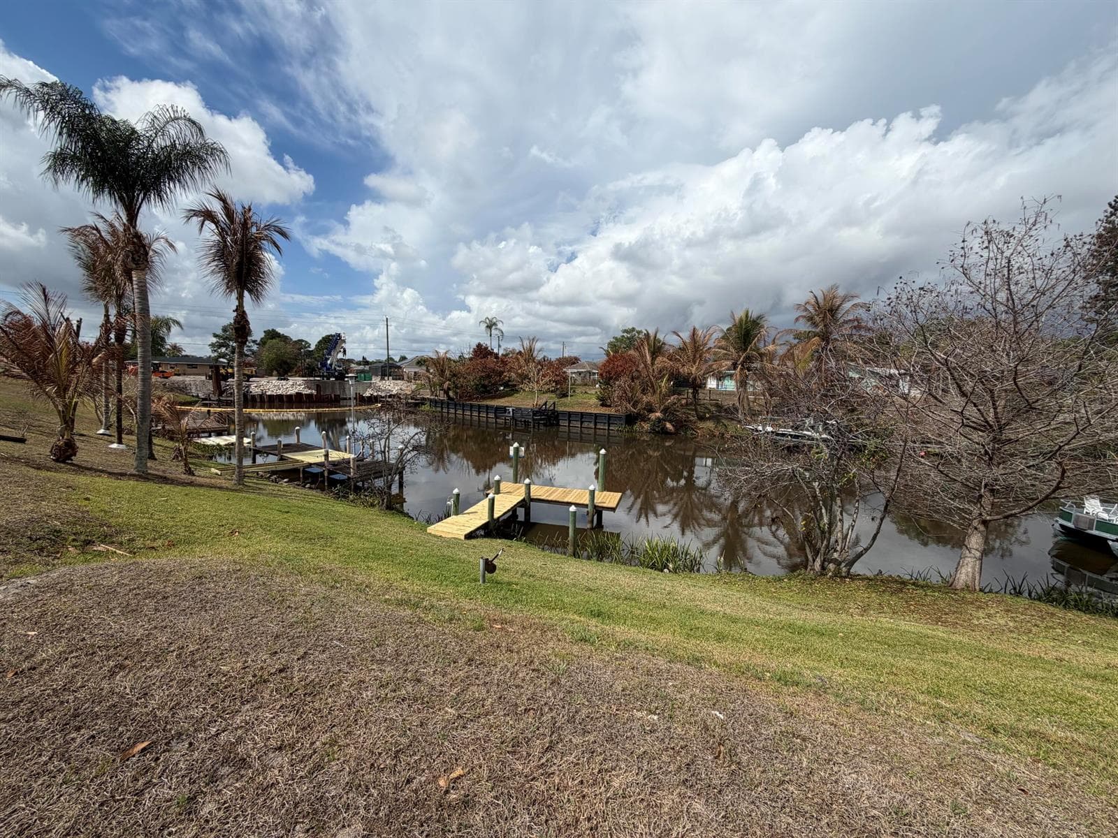880 SE Degan Drive 1