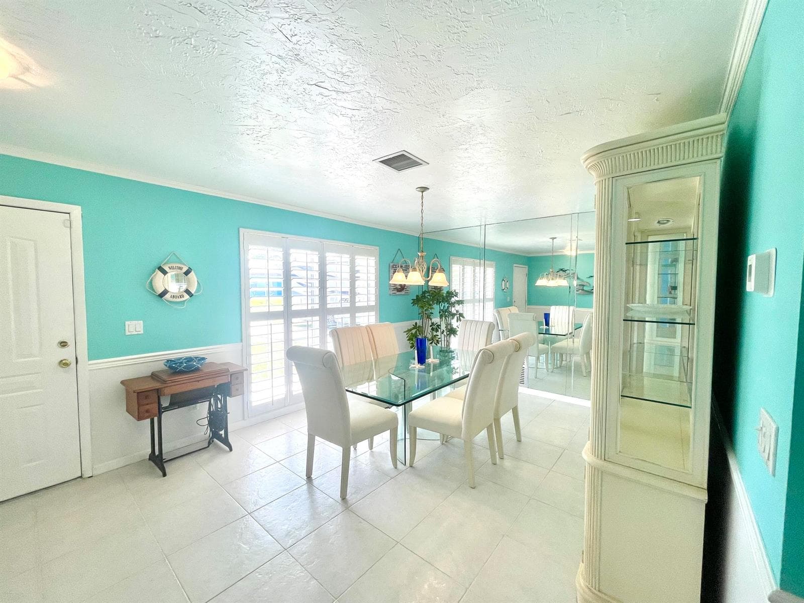 880 SE Degan Drive 4