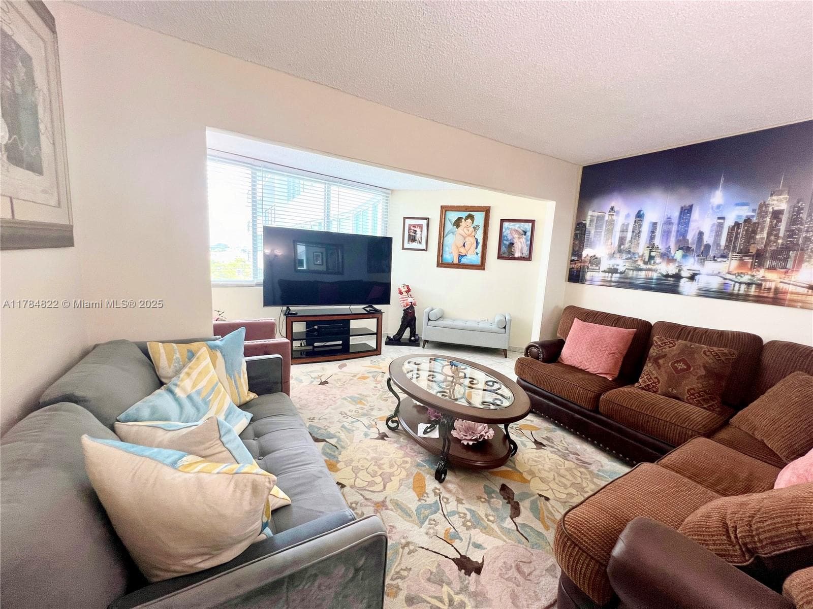 7135 Collins Ave 621 photo 17