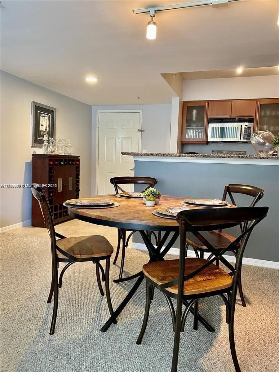 2080 S Ocean Dr 707 photo 11