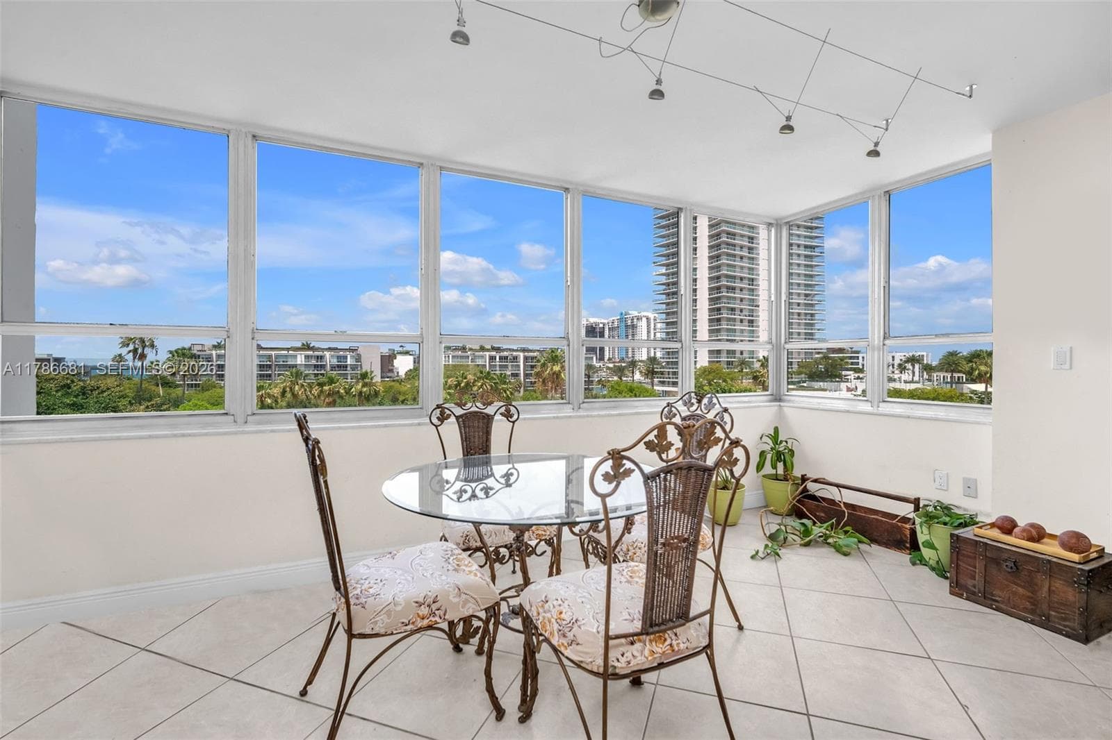 11 Island Ave #512 5