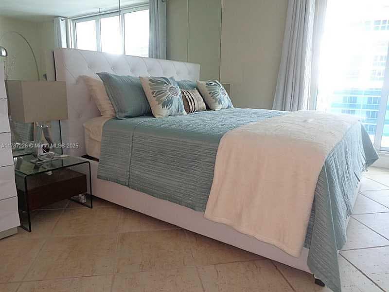 2301 COLLINS AV 1221 (Available JULY 20) photo 20