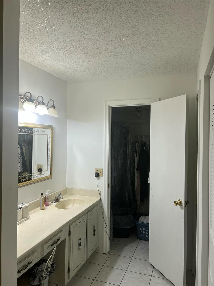 1835 NW 18th Street 104 photo 10