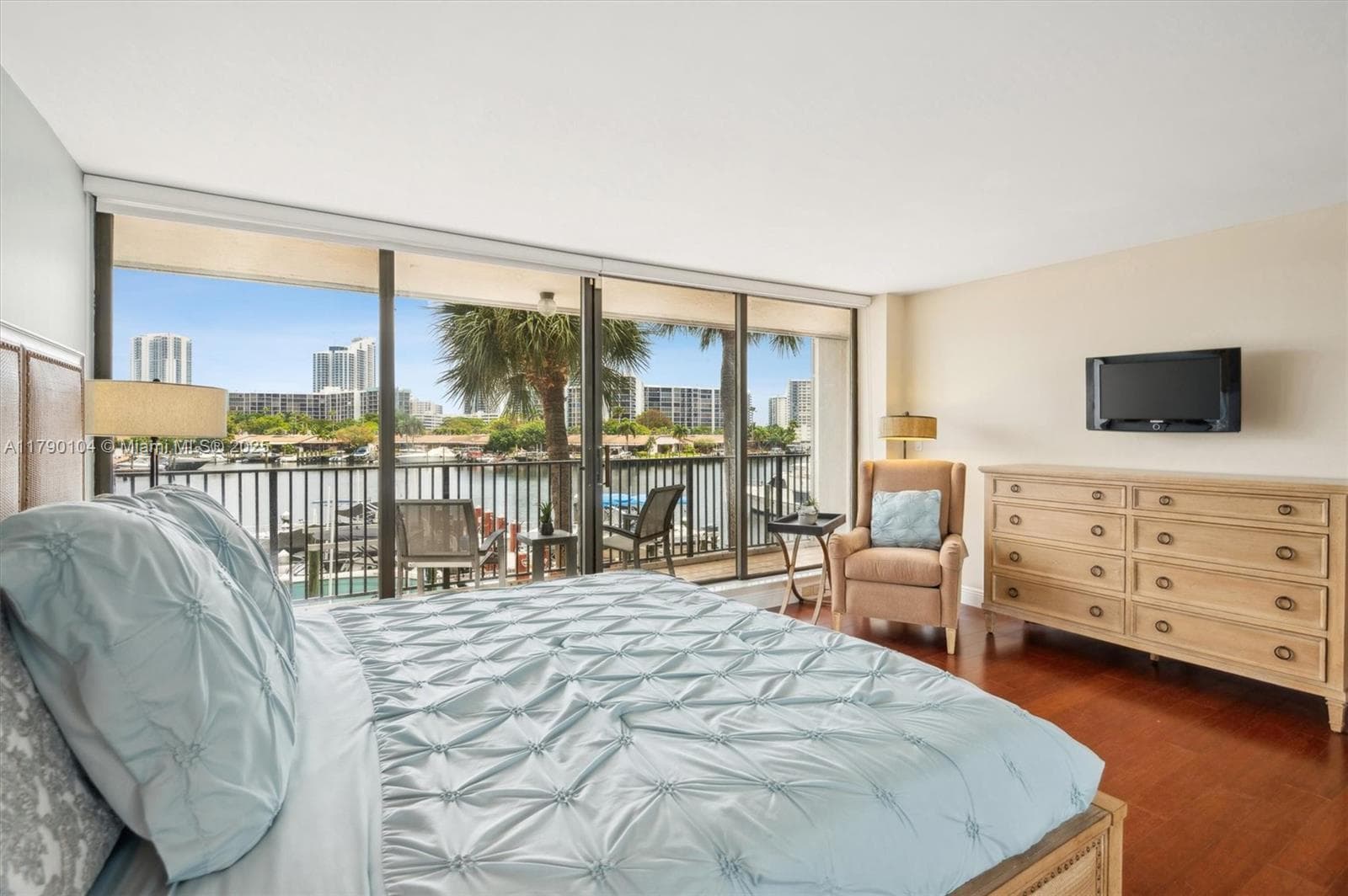 300 Three Islands Blvd 601 photo 13