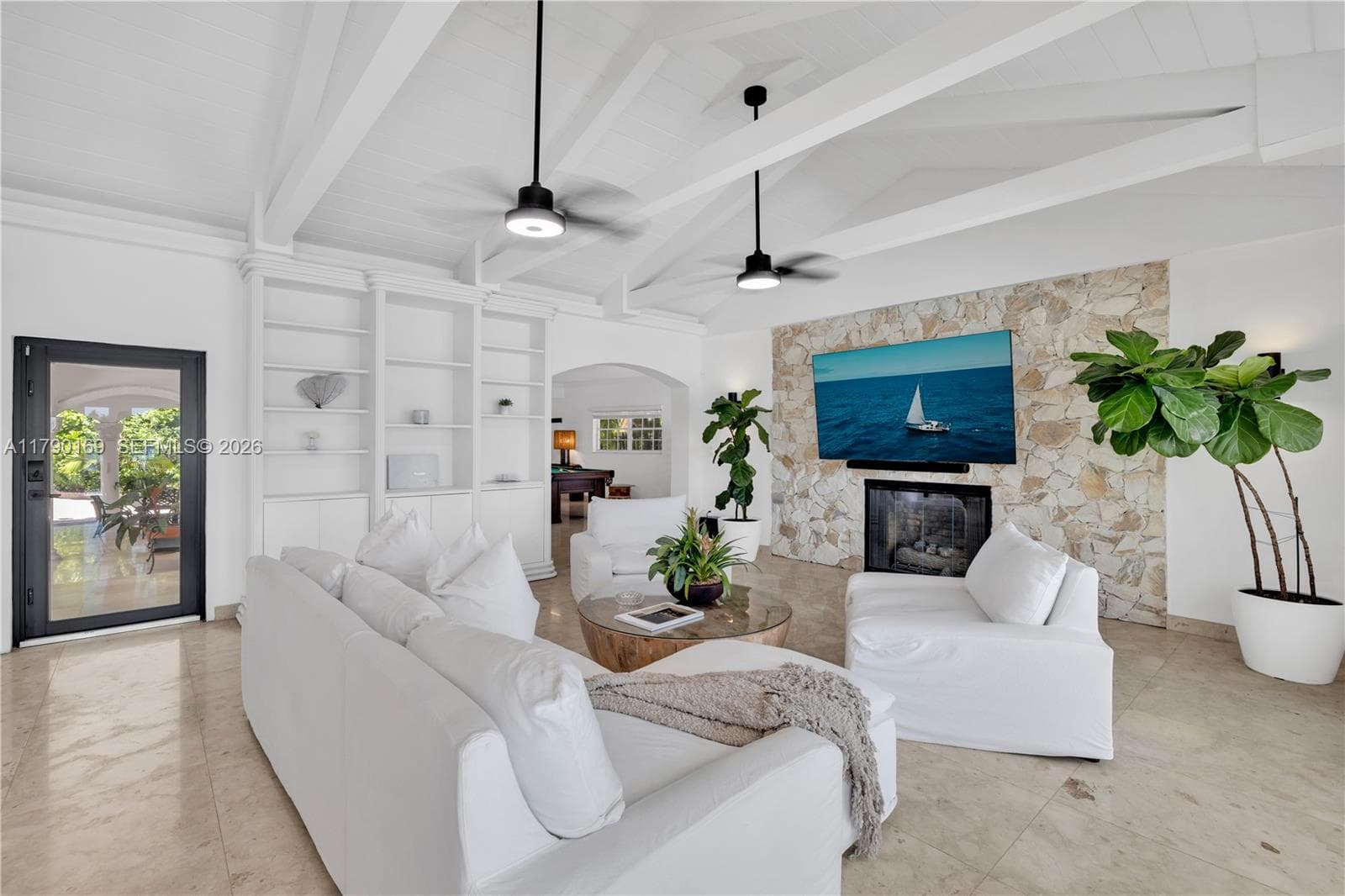2 Hibiscus Dr photo 9
