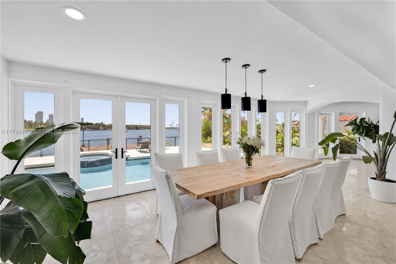 2 Hibiscus Dr photo 10