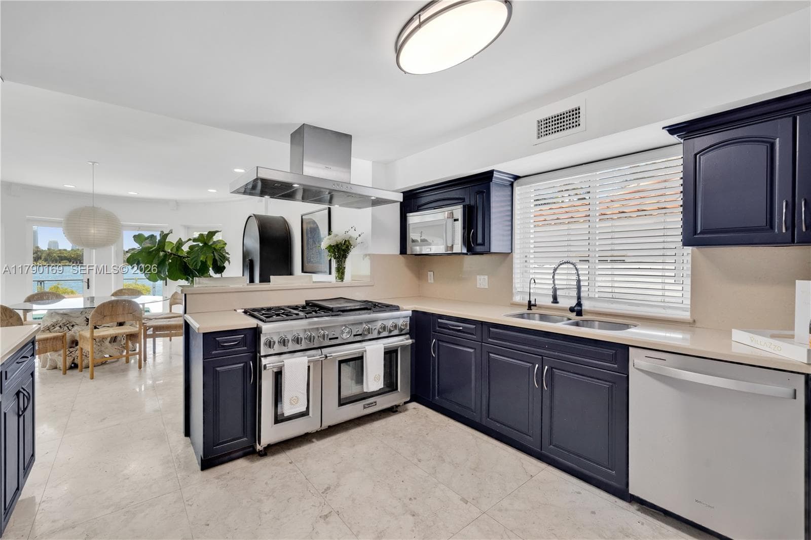 2 Hibiscus Dr photo 14