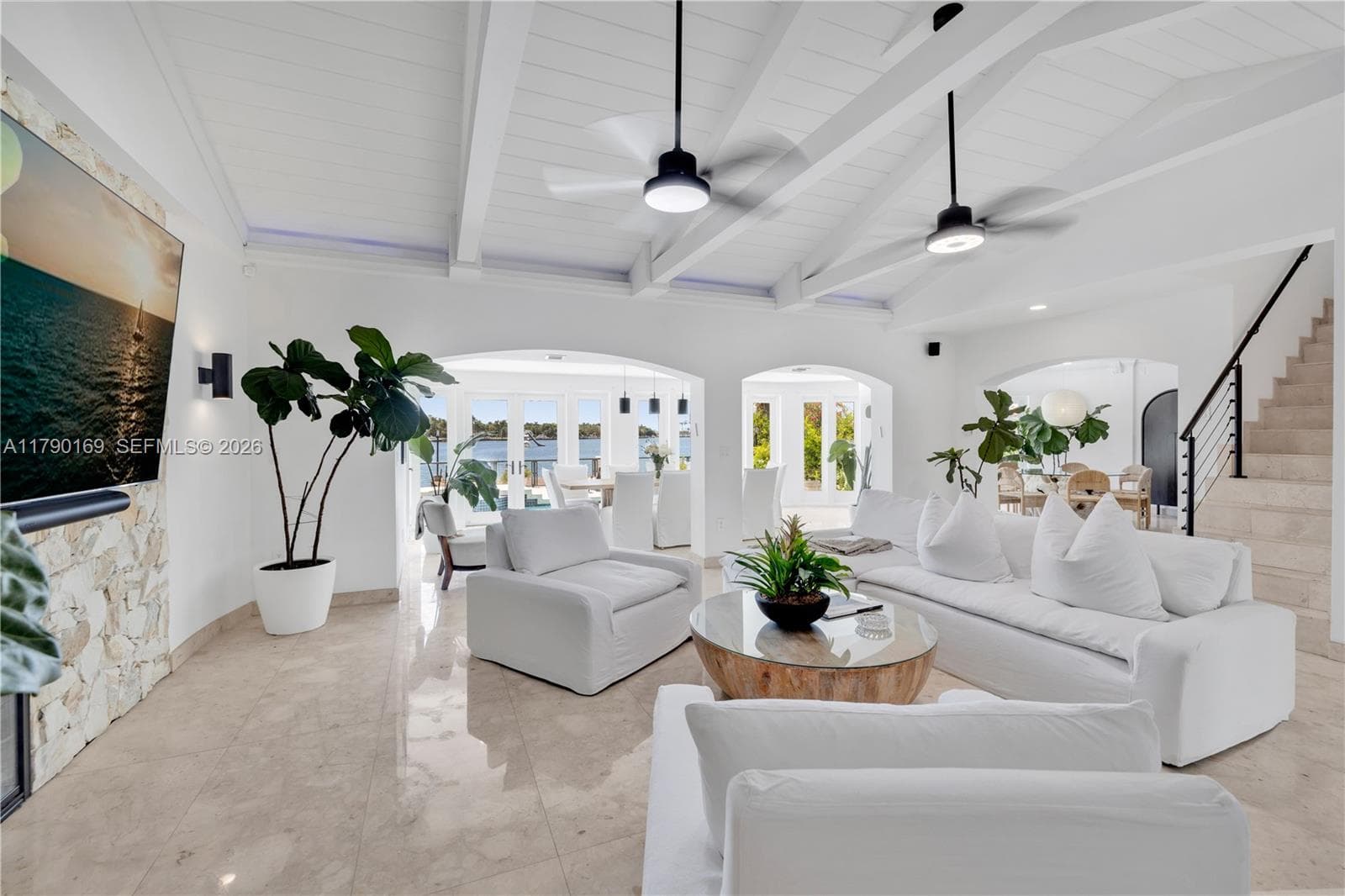 2 Hibiscus Dr photo 8
