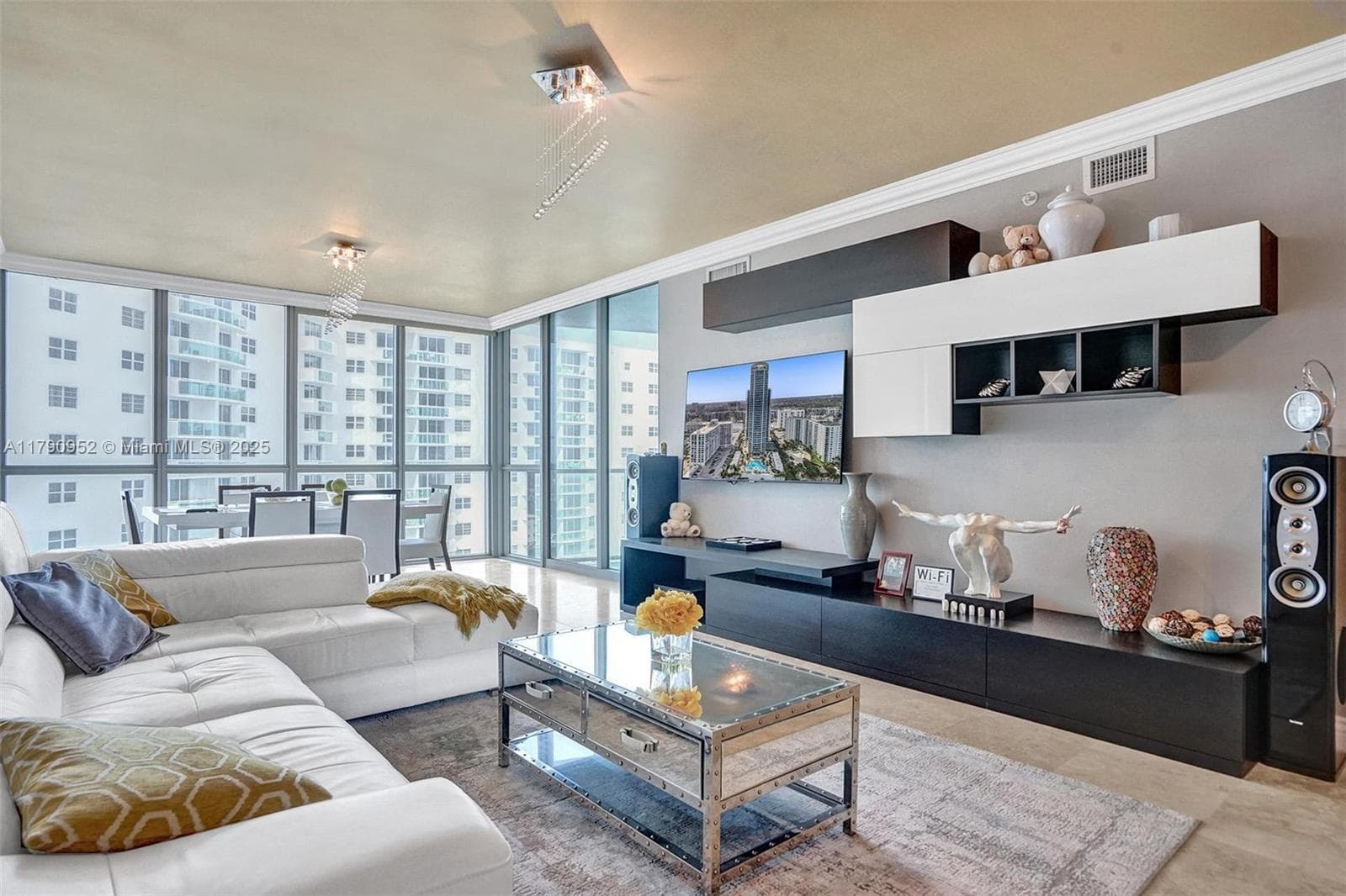 3101 Ocean Dr 2