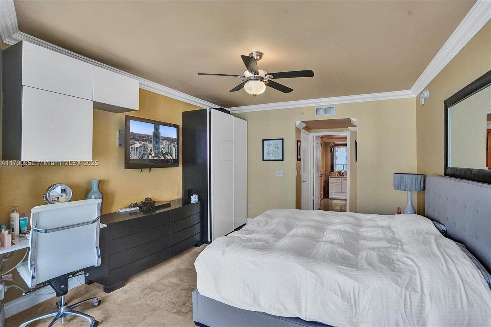 3101 Ocean Dr 1003 photo 13