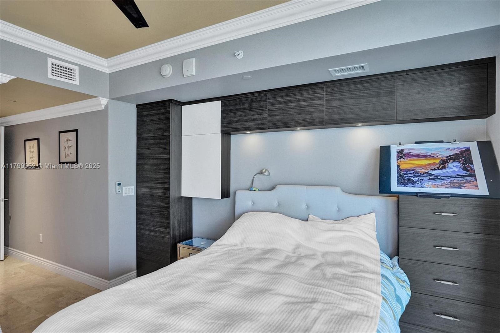 3101 Ocean Dr 1003 photo 17
