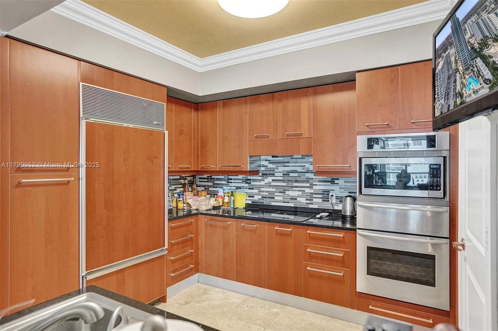 3101 Ocean Dr 5