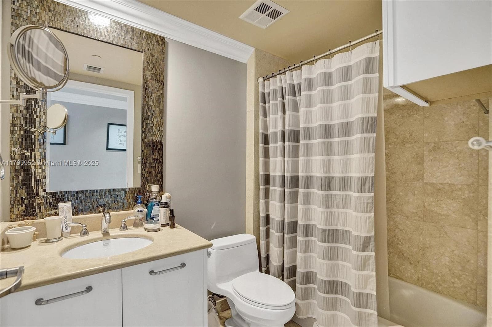 3101 Ocean Dr 1003 photo 24