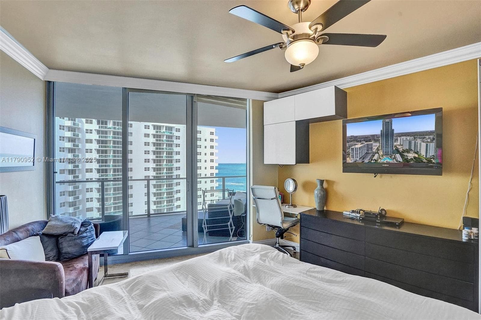 3101 Ocean Dr 1003 photo 14