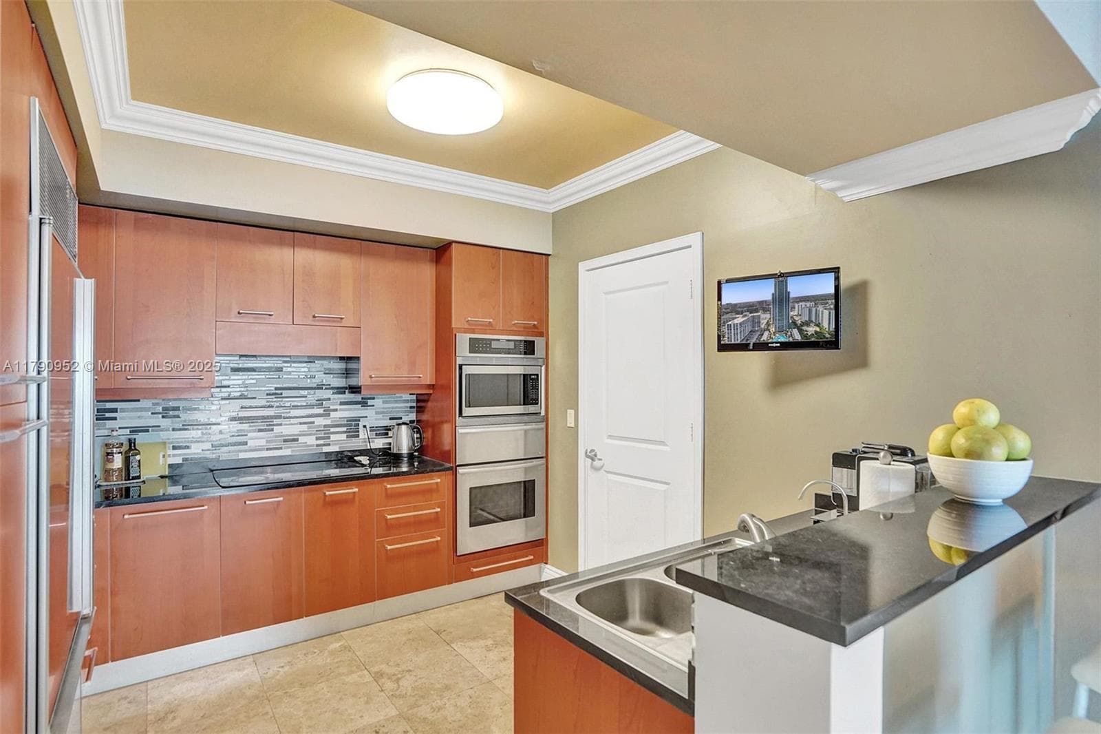 3101 Ocean Dr 1003 photo 18