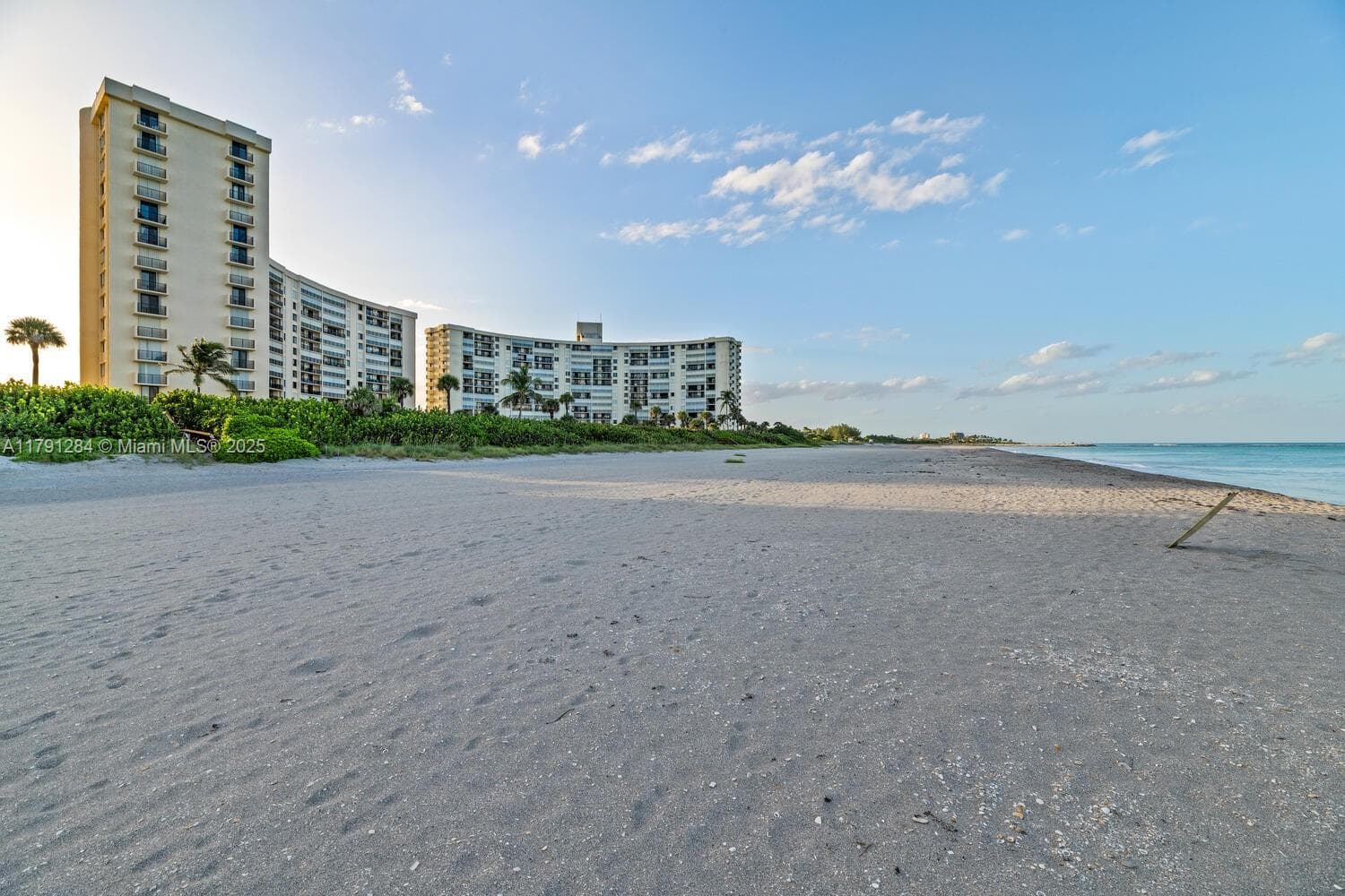 400 Ocean Trail Way 2