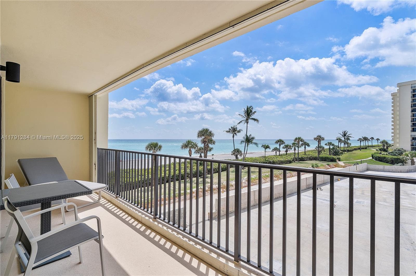 400 Ocean Trail Way 302 photo 24