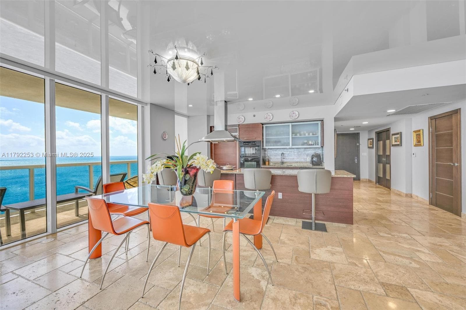 1830 Ocean Dr 4