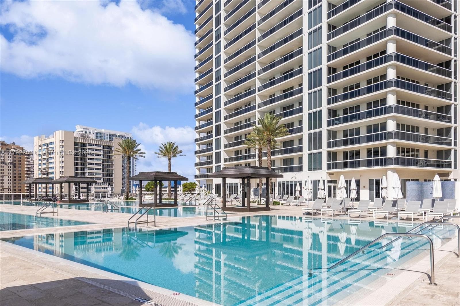 1830 Ocean Dr 1201 photo 25
