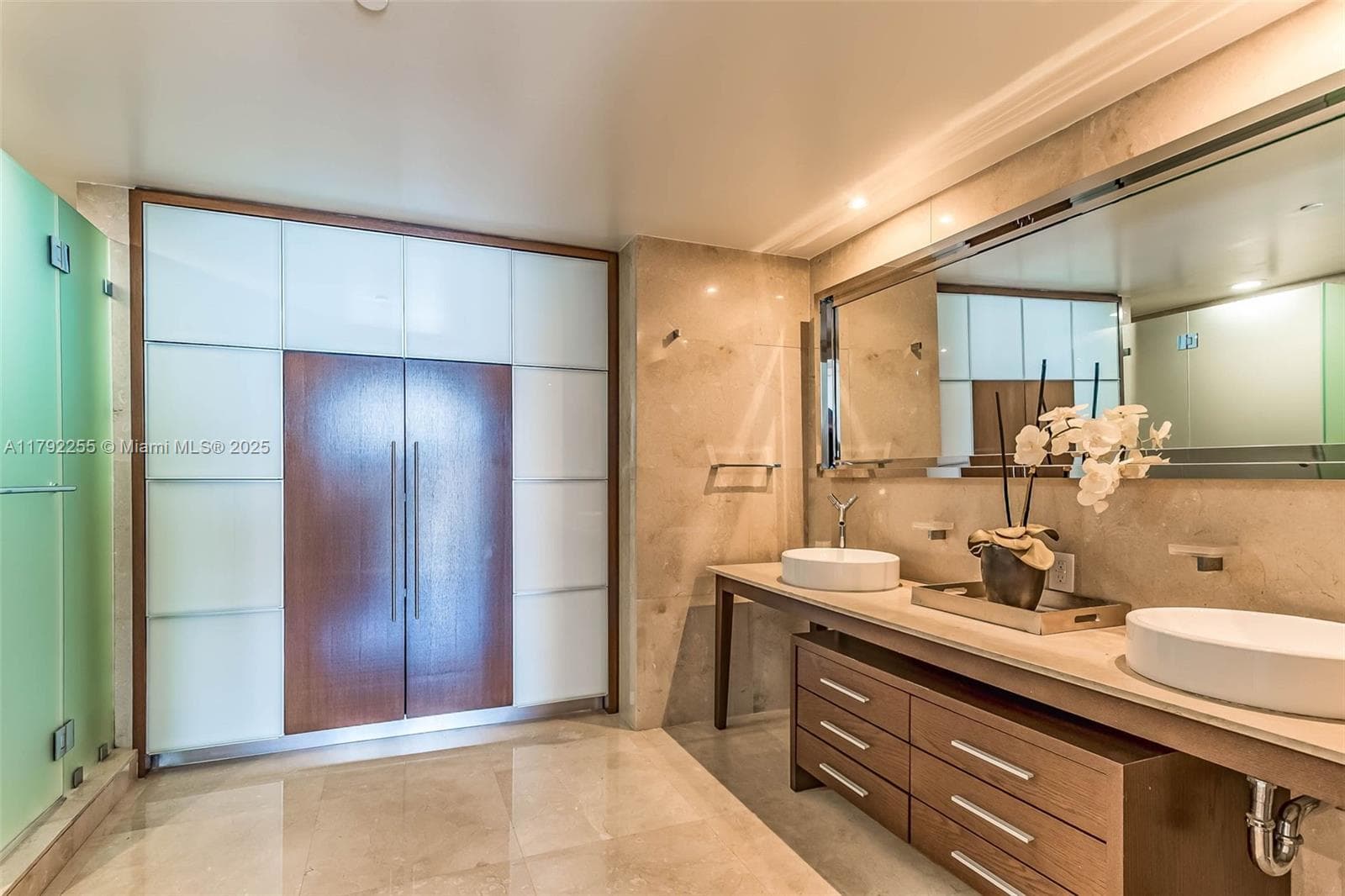 495 Brickell Ave 2801 photo 10