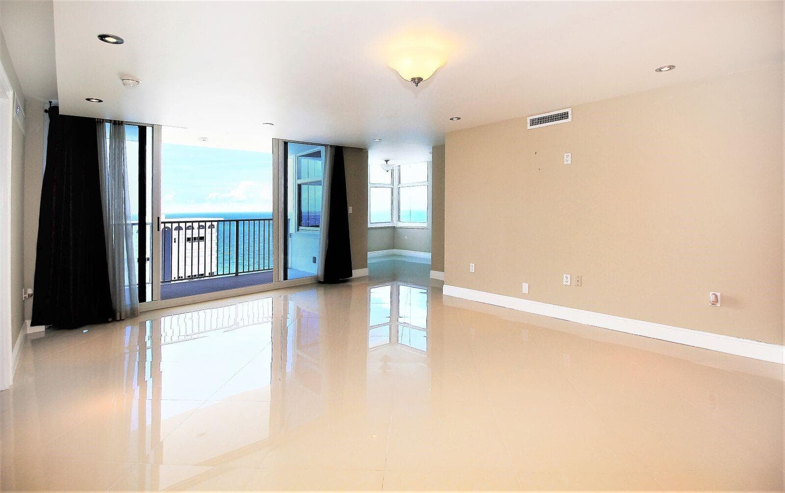 1360 S Ocean Boulevard 2806 photo 3