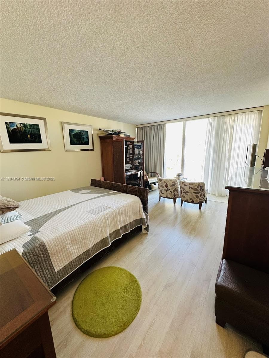 4750 Ocean Blvd 401 photo 18