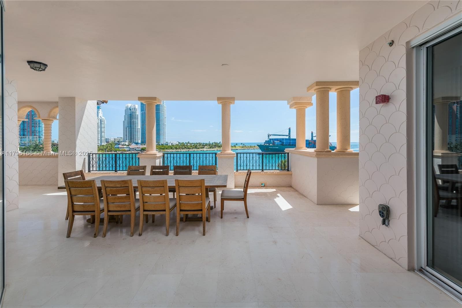 7143 Fisher Island Dr 7143 photo 15
