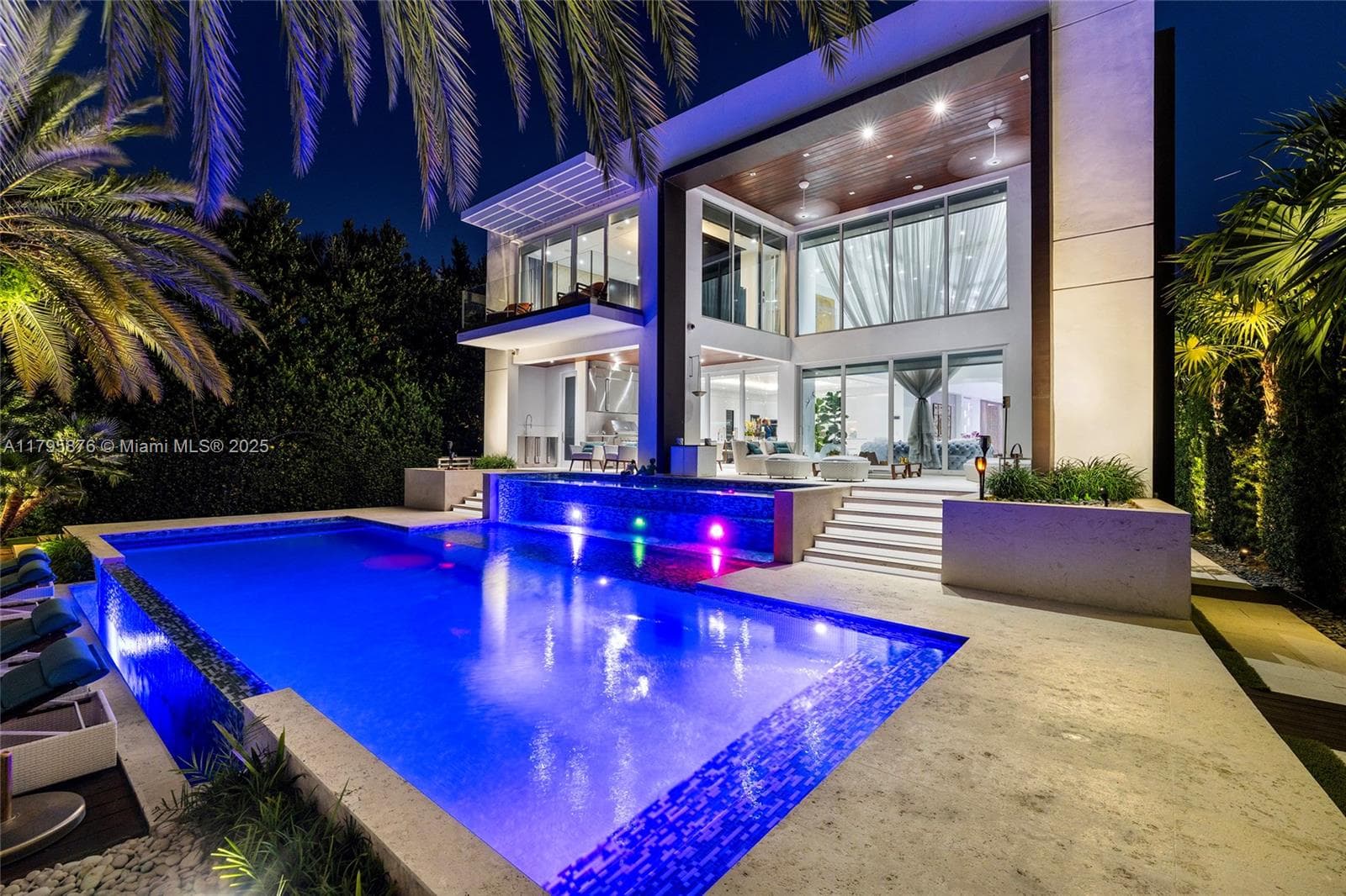 441 Hibiscus Dr 5