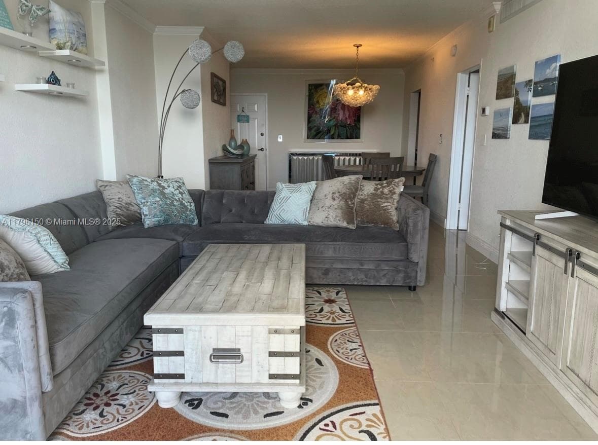 2501 Ocean Dr 1