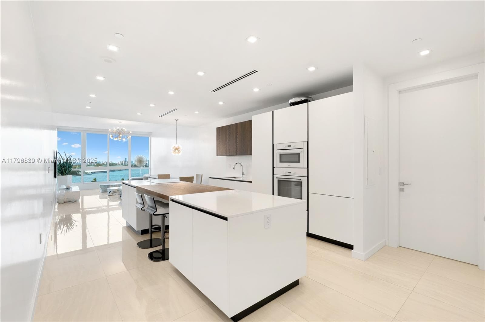 100 Pointe Drive 2