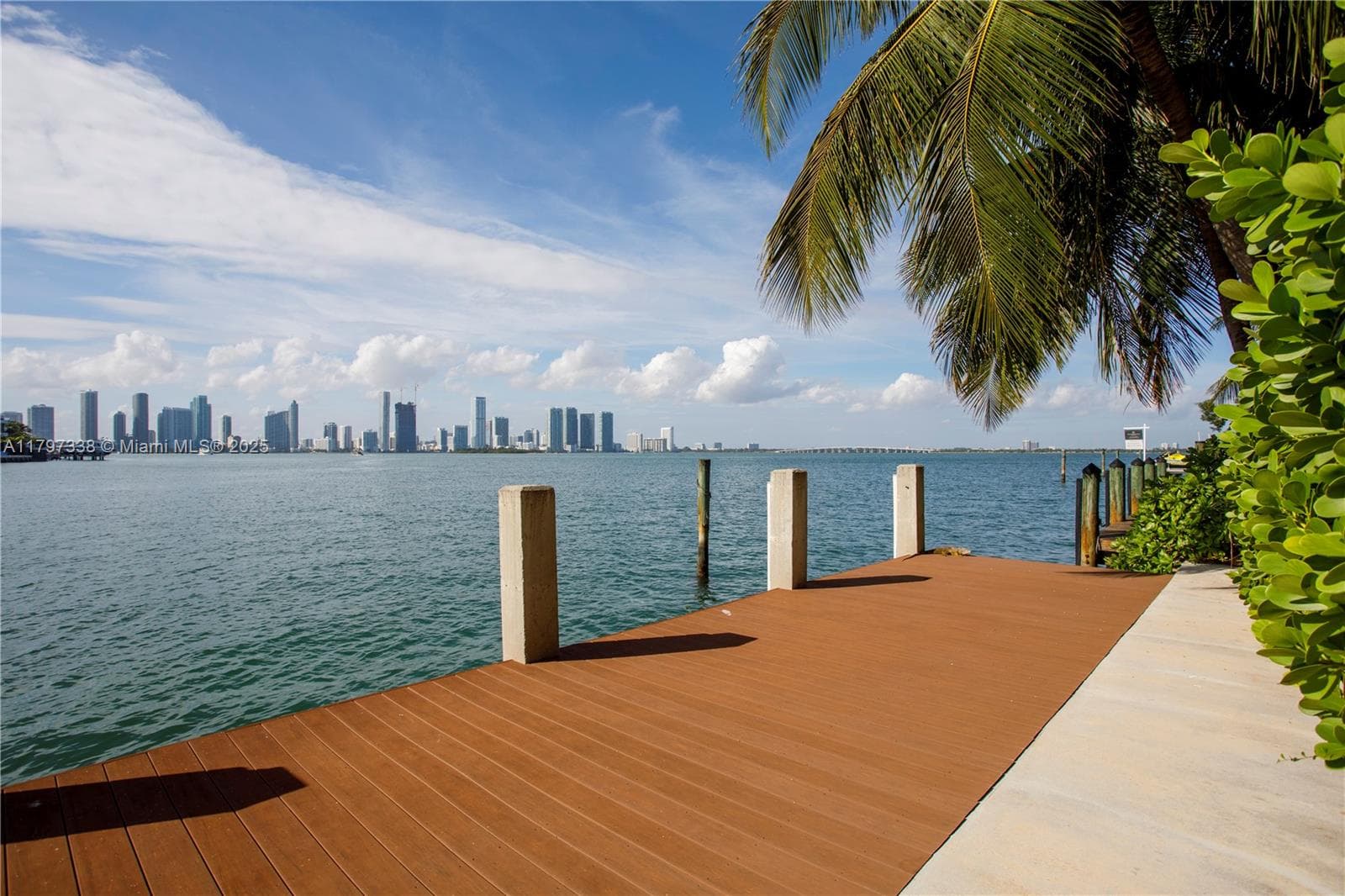 250 San Marino Dr photo 6