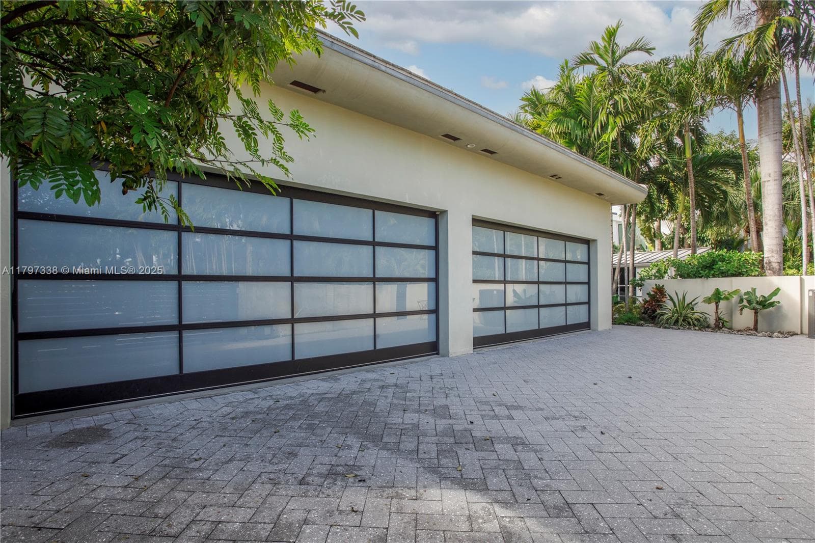 250 San Marino Dr photo 12