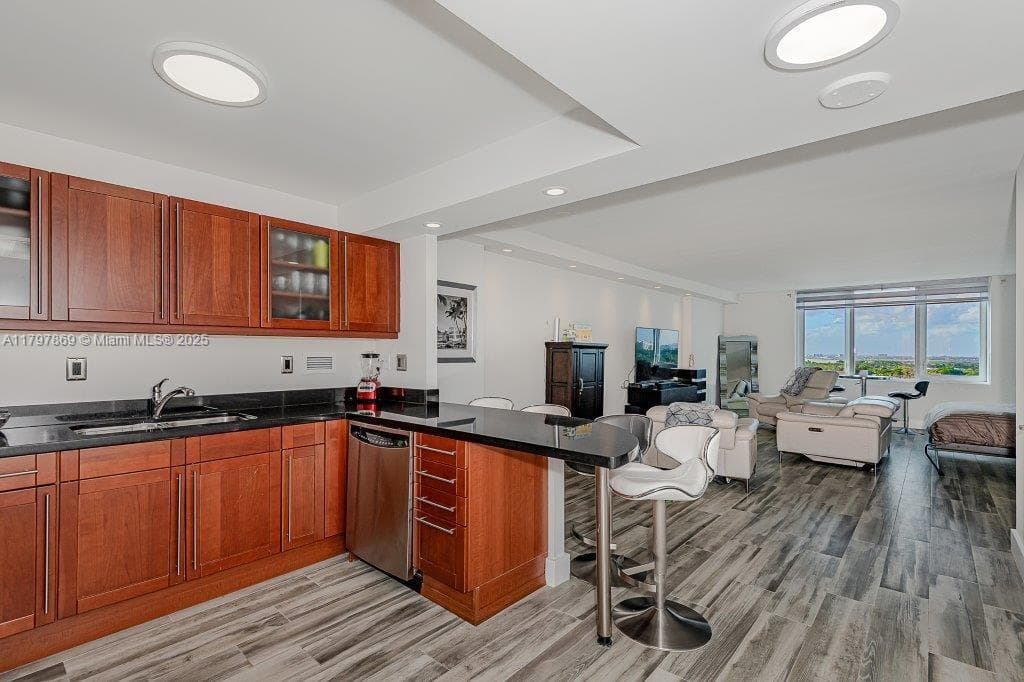 2301 Collins Ave 1532 photo 2