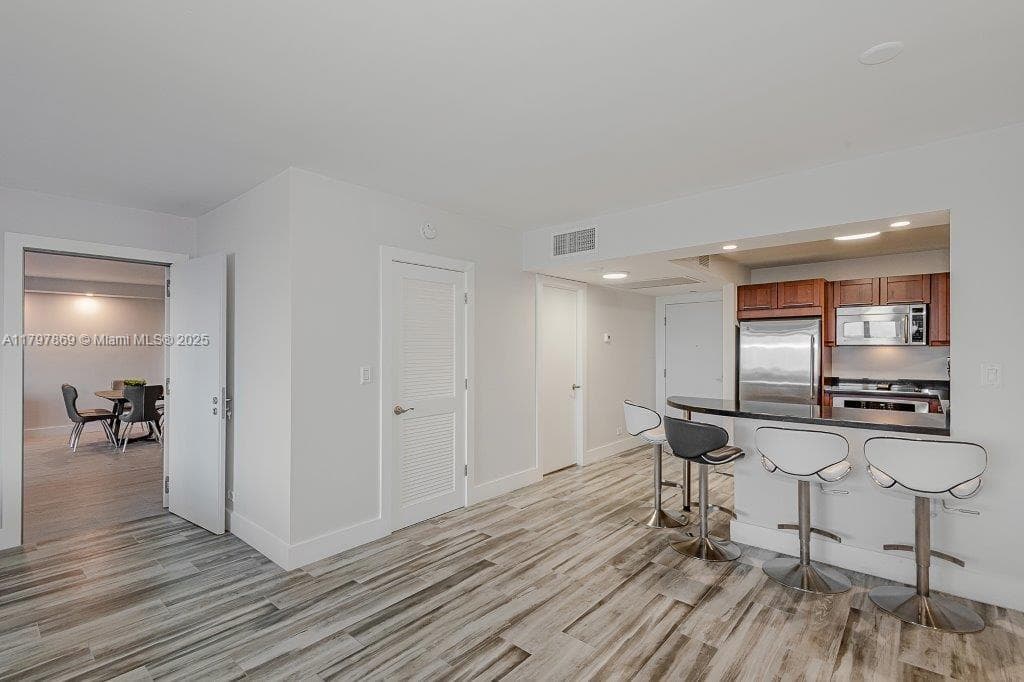 2301 Collins Ave 1532 photo 20