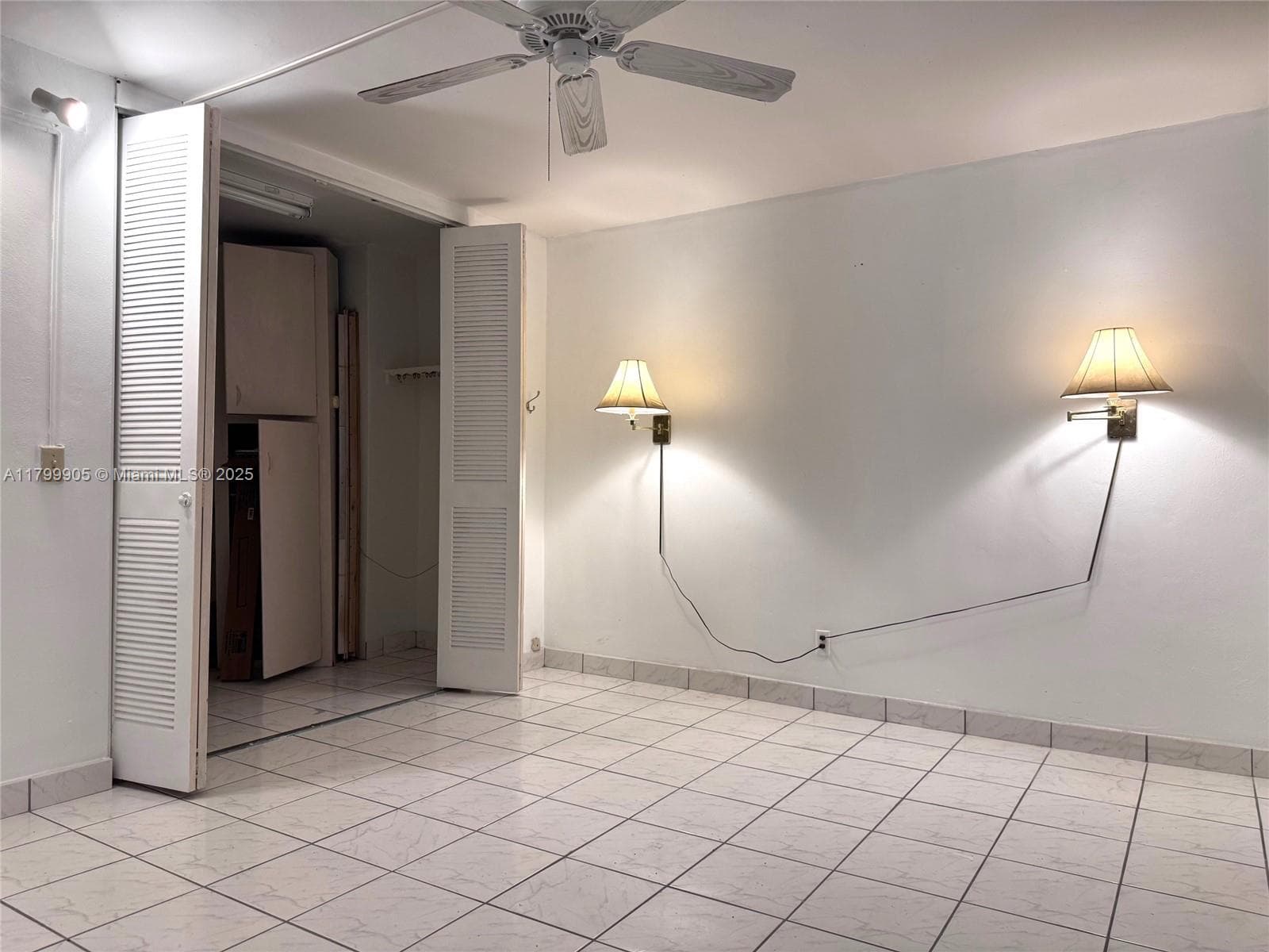 1936 Ocean Dr 8D photo 12