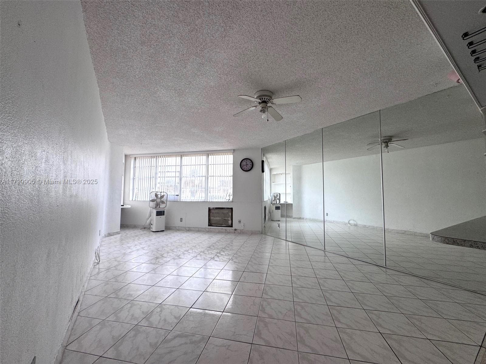 1936 Ocean Dr 8D photo 15