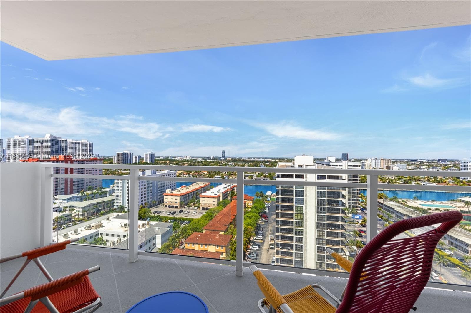 2030 Ocean Dr 3