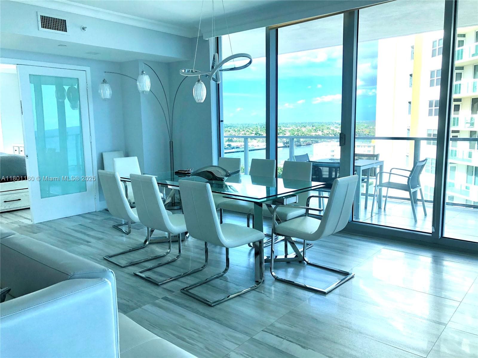 3101 Ocean Dr 801 photo 8