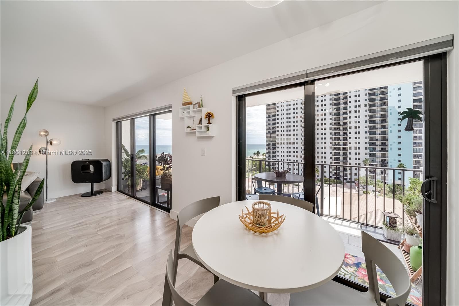 1201 Ocean Dr 1105N photo 18