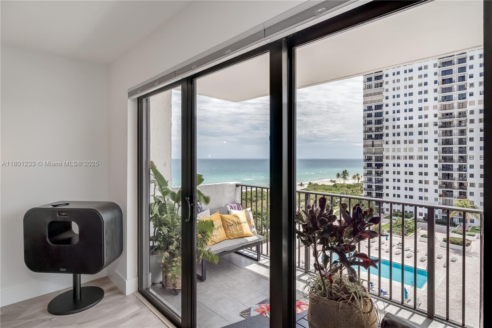 1201 Ocean Dr 1105N photo 11