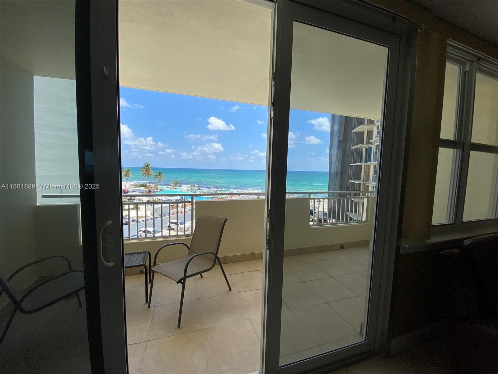 3180 S Ocean Dr 403 photo 1