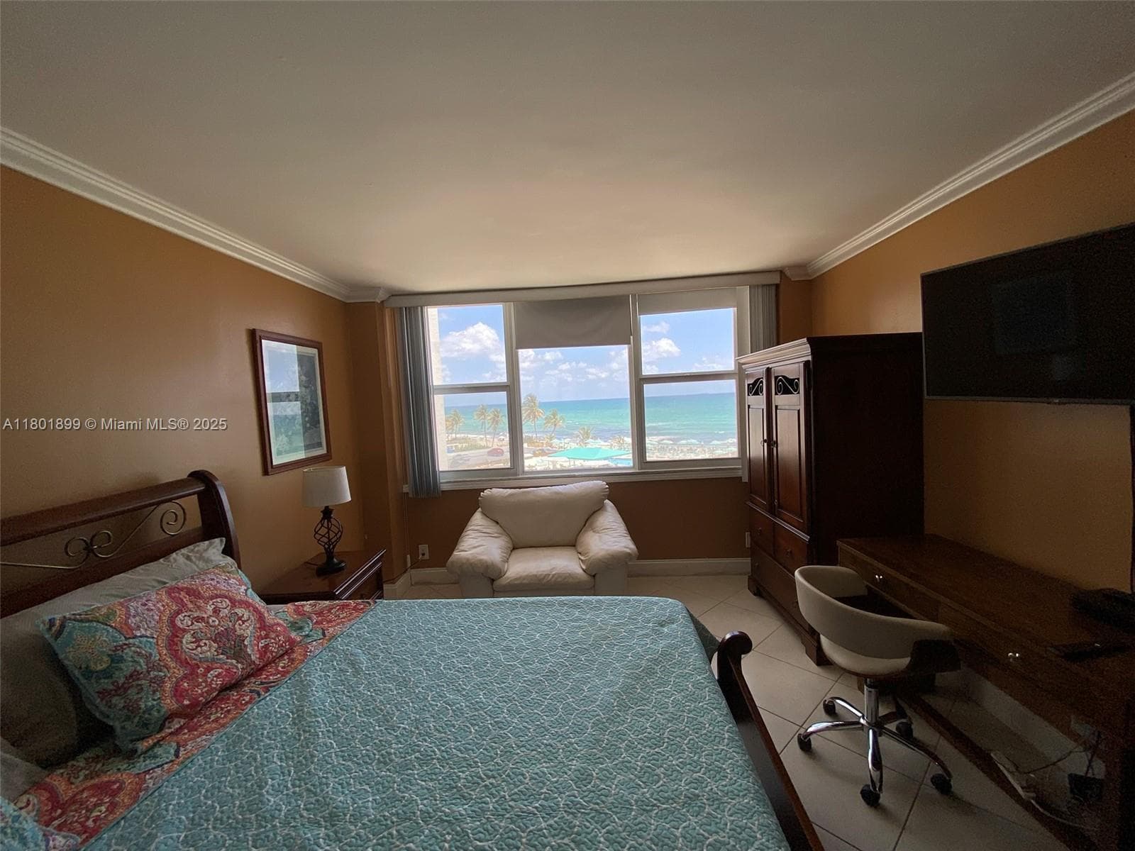 3180 S Ocean Dr 403 photo 19