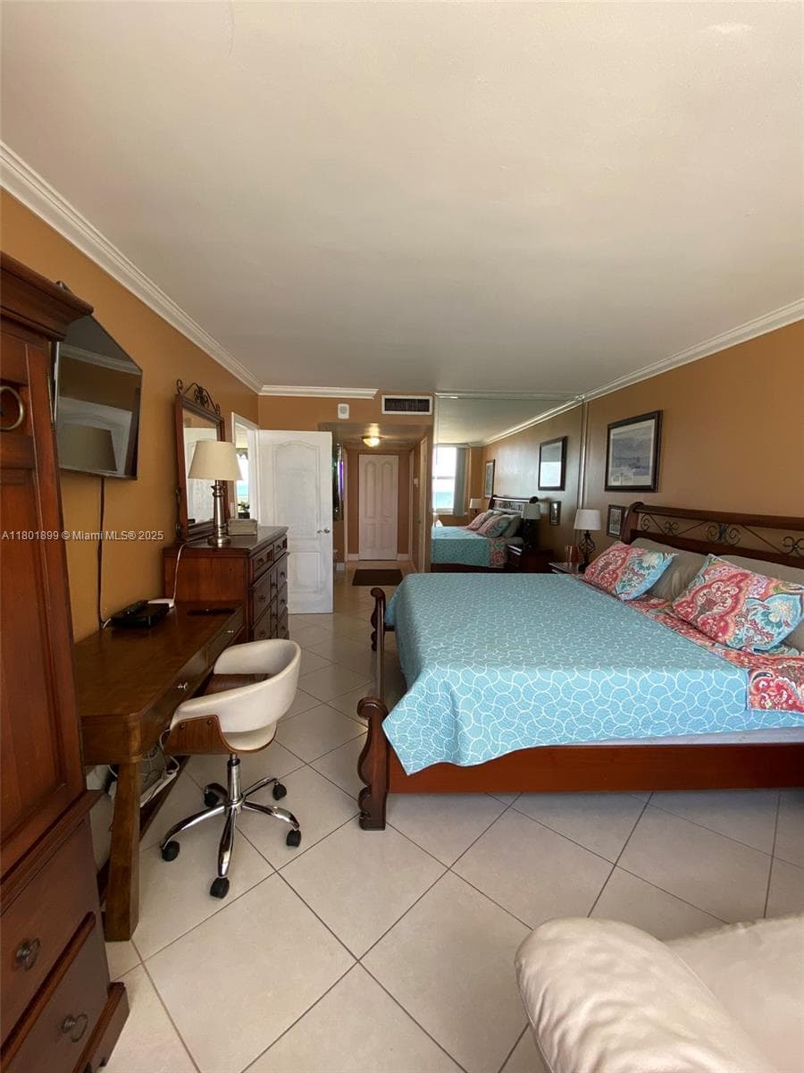 3180 S Ocean Dr 403 photo 21