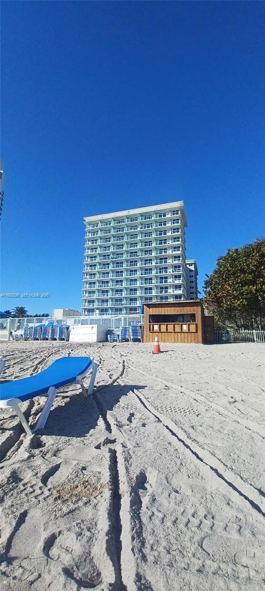 19201 Collins Ave 1105 photo 23