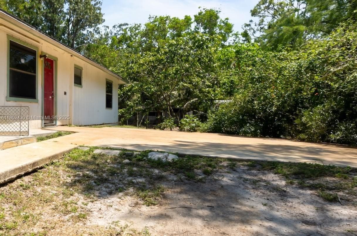 17254 32nd Ln N photo 20
