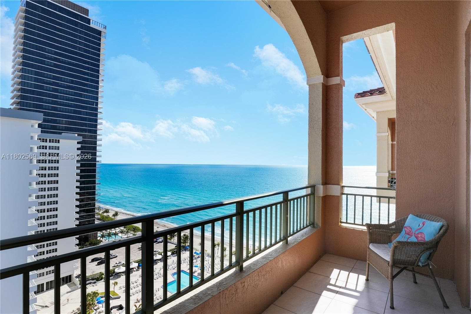 2080 Ocean Dr PH4 photo 6