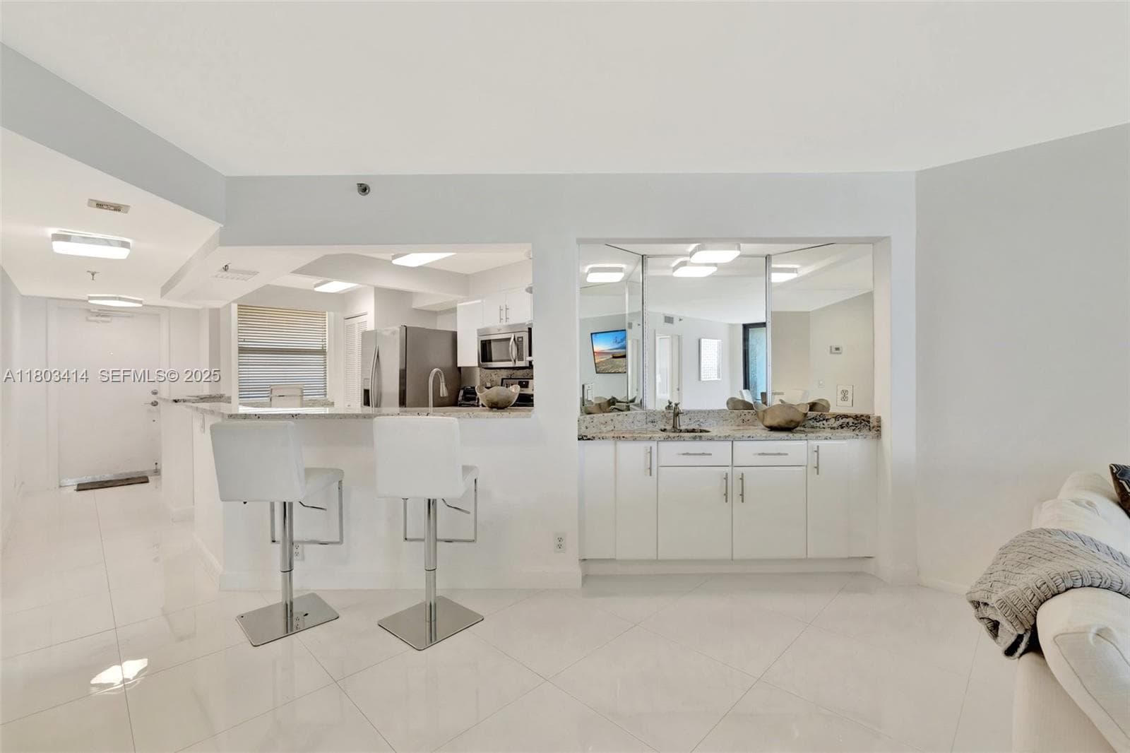 9650 S Ocean Dr 2003 photo 8