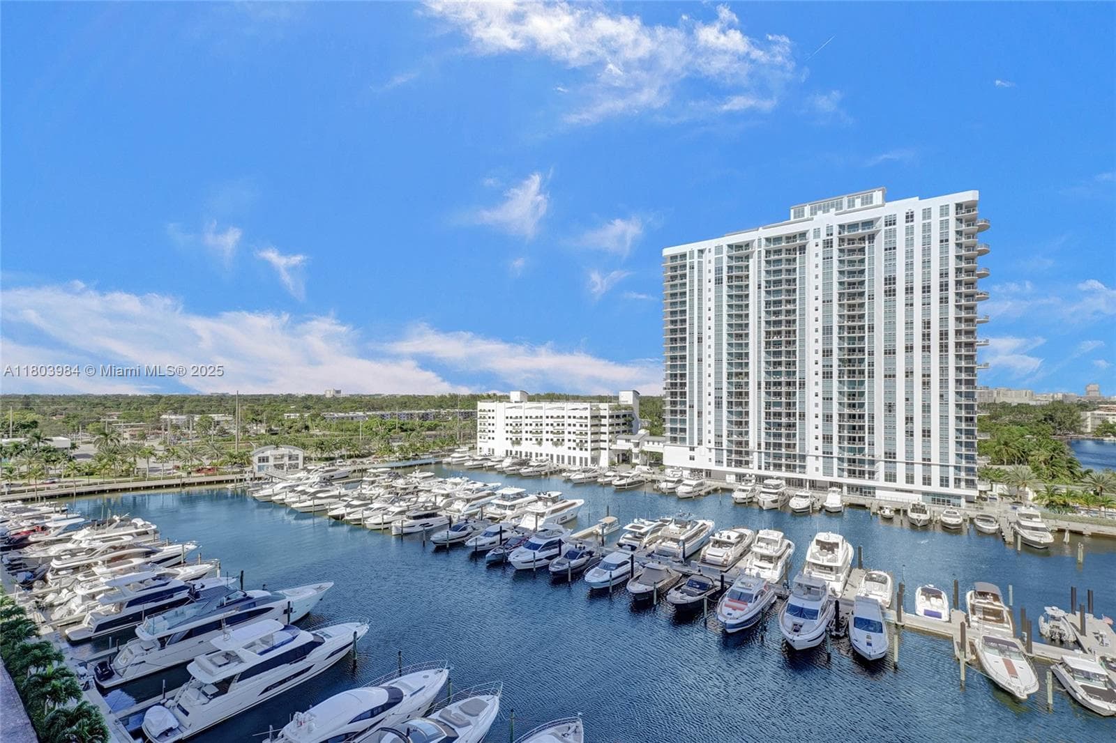 17211 Biscayne Blvd #013