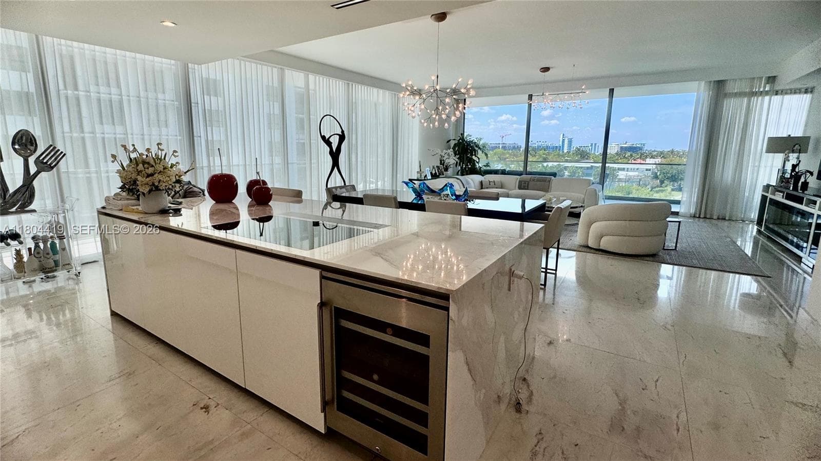 10201 Collins Ave 511 photo 9