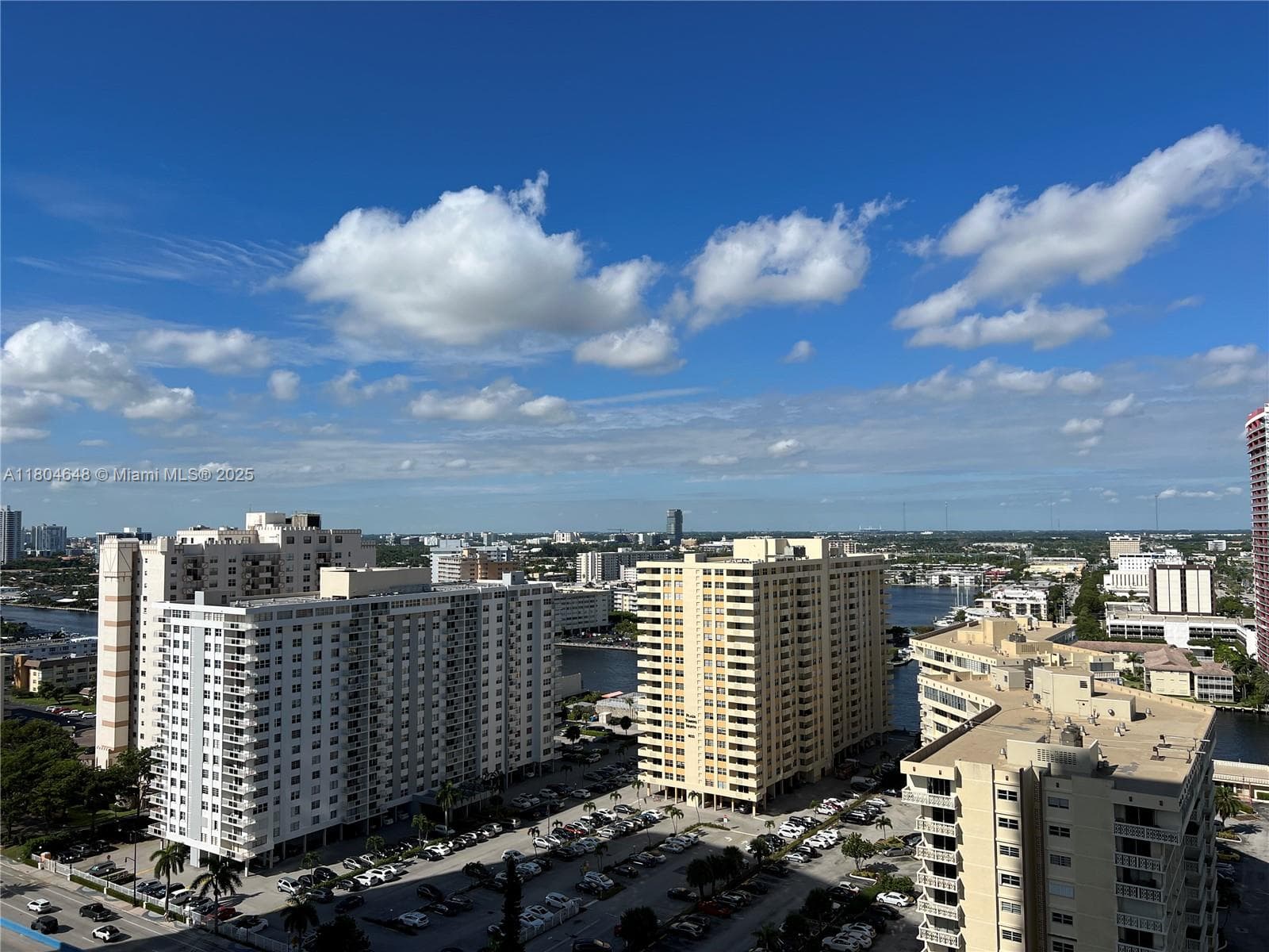 1800 Ocean Dr 2006 photo 7